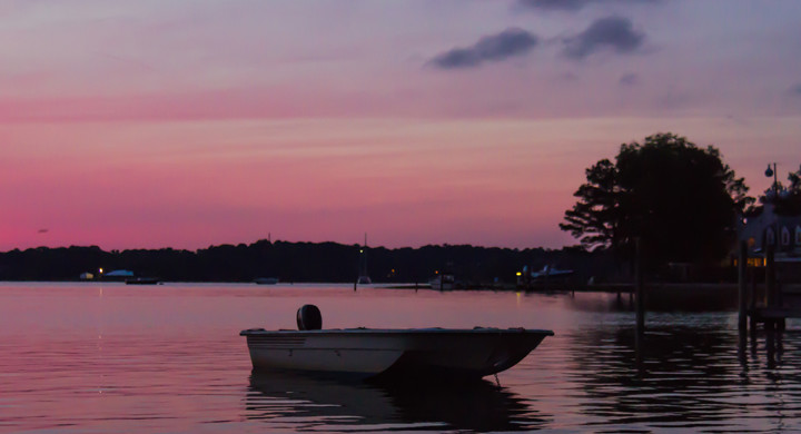 Larchmont, Virginia, Norfolk, Larchmont Norfolk, neighborhood, LaFayette River, peaceful, charming, tranquil, edgewater, Hampton Roads, Tidewater, landscape, rowboat, boat, sunset